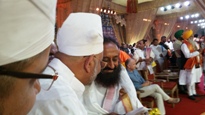 Huzoor e &lsquo;Aali TUS with the Founder of AOL Sri Sri Ravi Shankarji during WCF